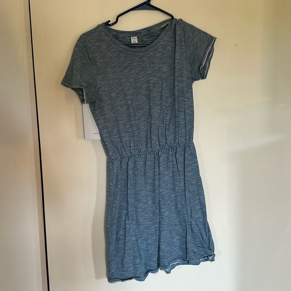 Thin blue and white cinched waist tshirt dress